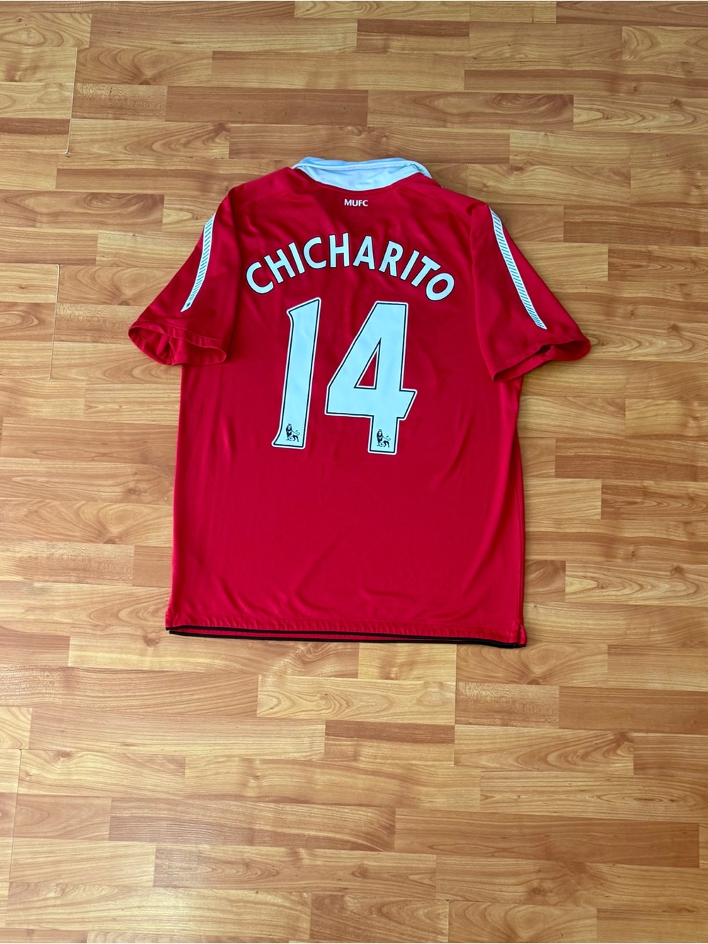 Chicharito #14 Manchester United Authentic Home Jersey 10/11  Size Large